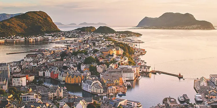 Ship luggage to Norway